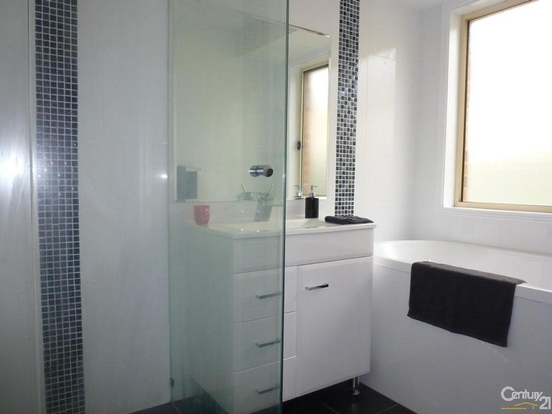 9 Balarang Street, Maryland NSW 2287