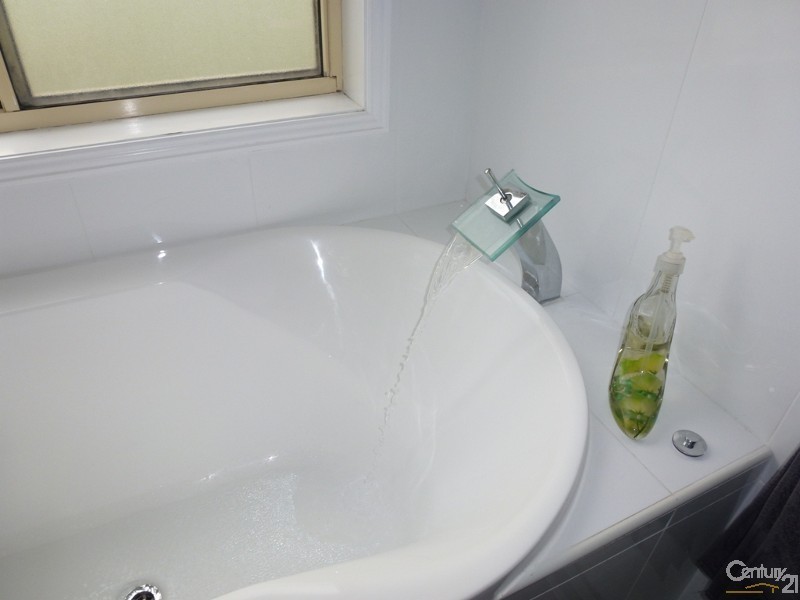 9 Balarang Street, Maryland NSW 2287