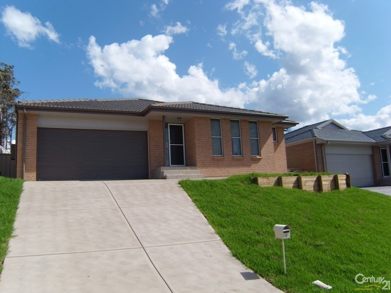 5 Clarkstone Avenue, Cameron Park NSW 2285