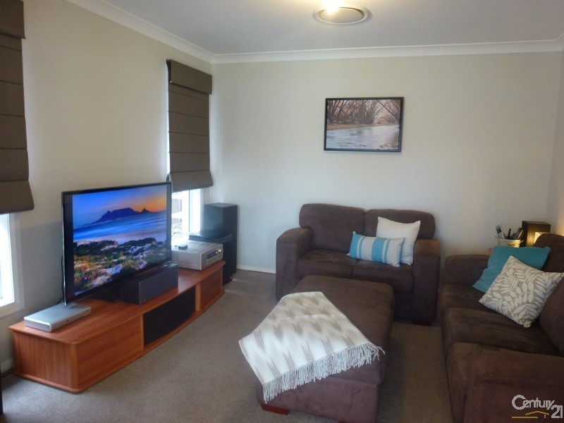 8 Konara Crescent, Fletcher NSW 2287