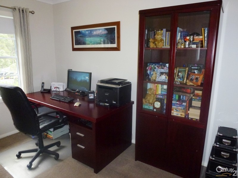 8 Konara Crescent, Fletcher NSW 2287