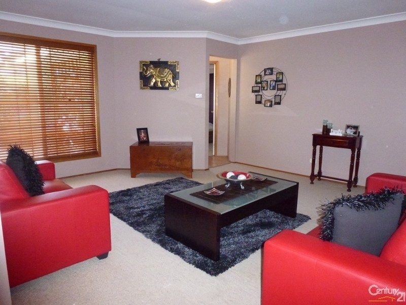 16 Kirkwood Close, Cameron Park NSW 2285