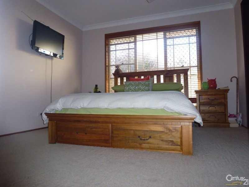 16 Kirkwood Close, Cameron Park NSW 2285