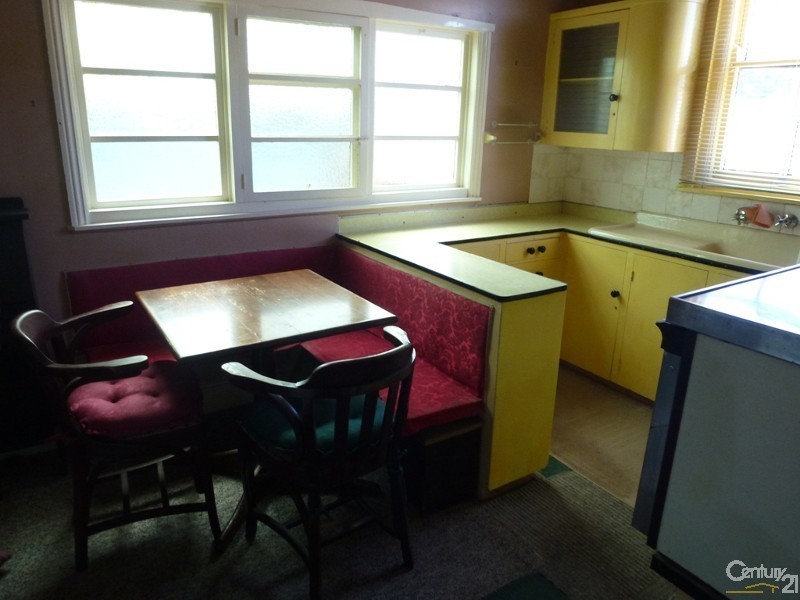 28 Thomas Street, Mayfield NSW 2304