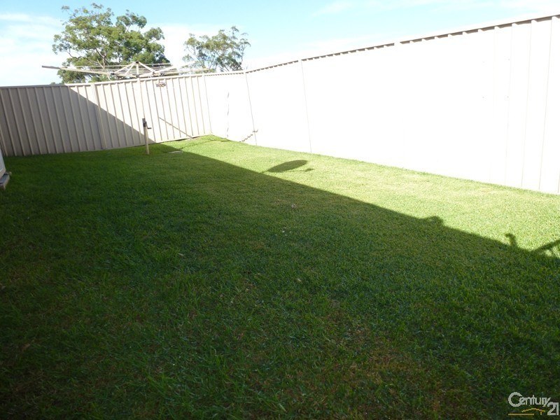 11 Libertas Road, Cameron Park NSW 2285