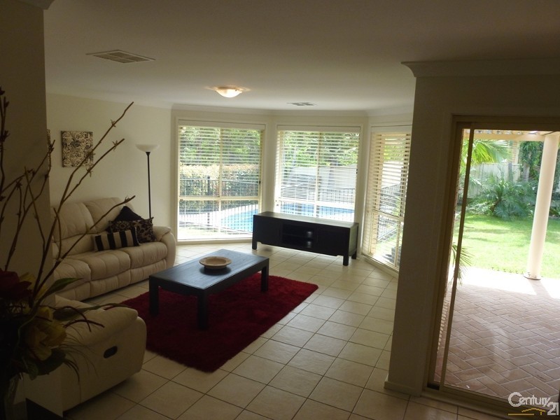 35 Springvale Circuit, Cameron Park NSW 2285