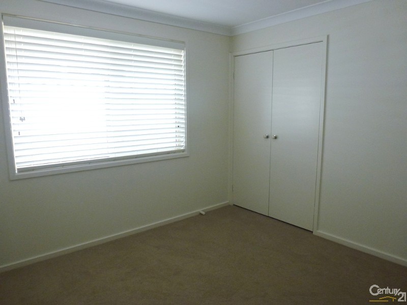 35 Springvale Circuit, Cameron Park NSW 2285