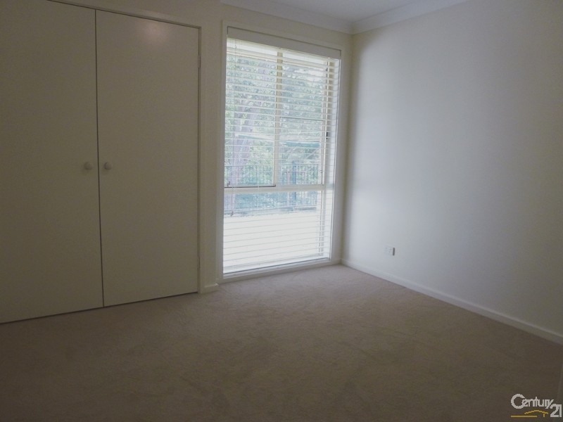 35 Springvale Circuit, Cameron Park NSW 2285