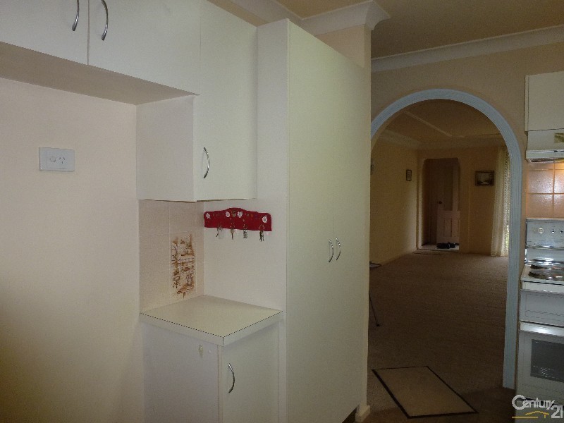 1/15 Ruston Avenue, Valentine NSW 2280