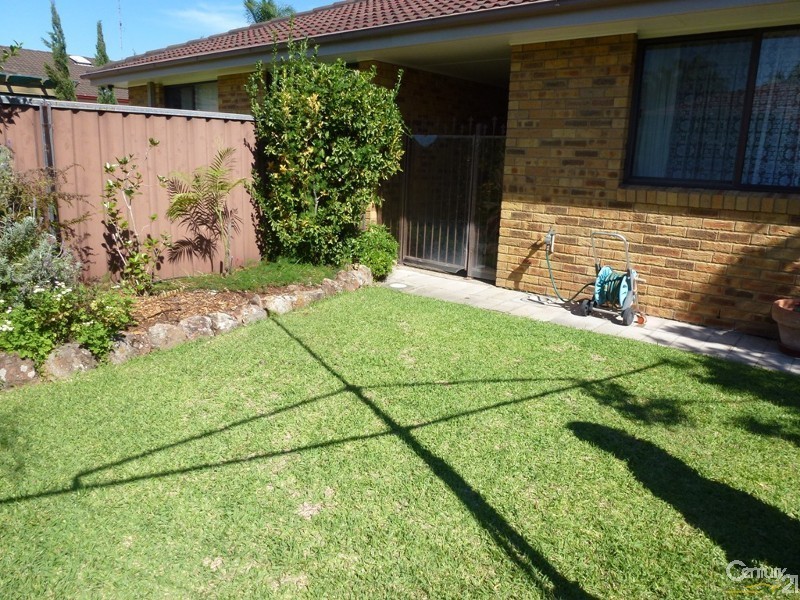 1/15 Ruston Avenue, Valentine NSW 2280