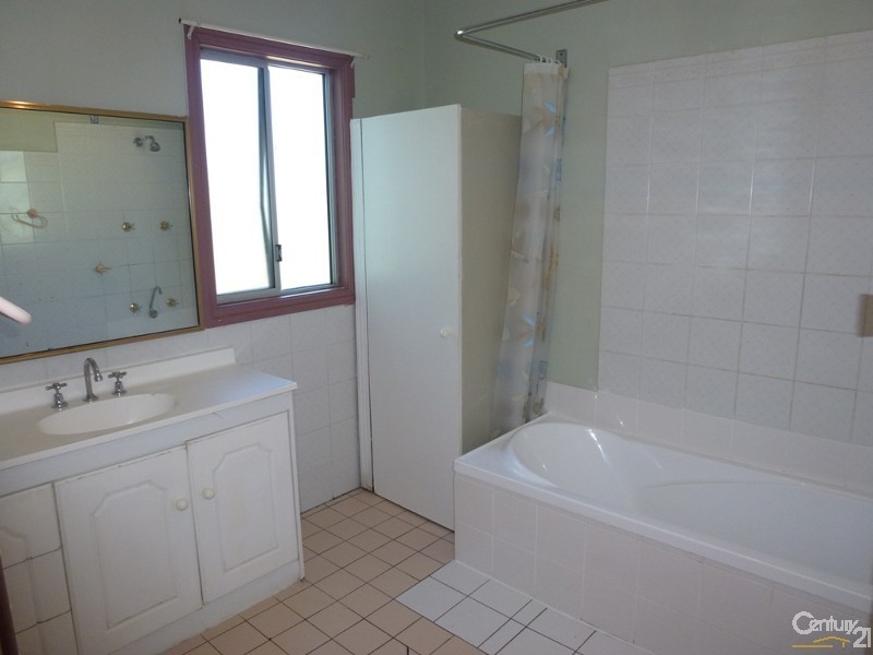 67 Railway Parade, Blackalls Park NSW 2283