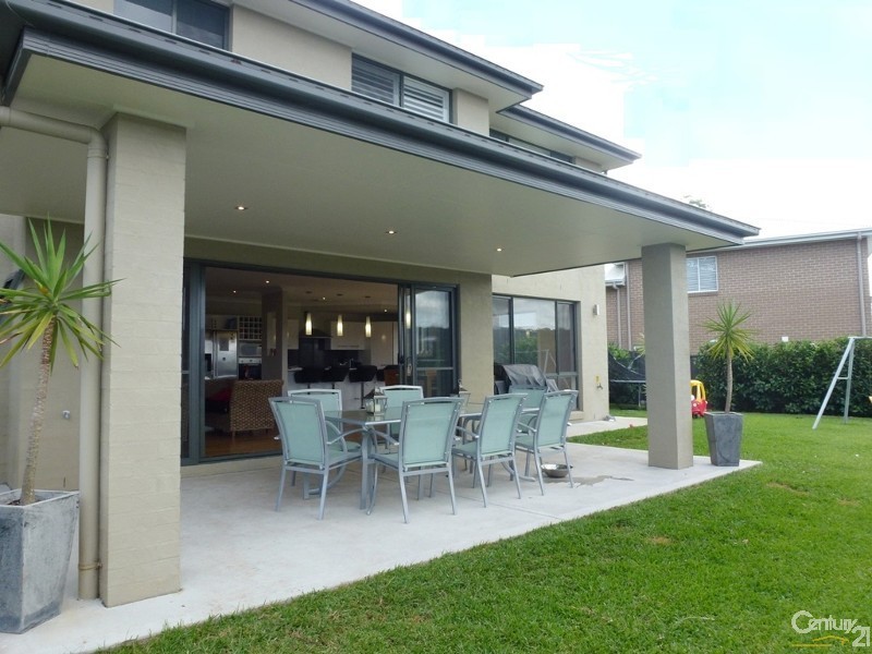 4 Emory Place, Cameron Park NSW 2285