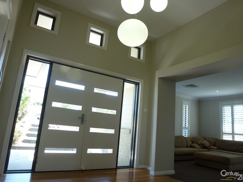 4 Emory Place, Cameron Park NSW 2285