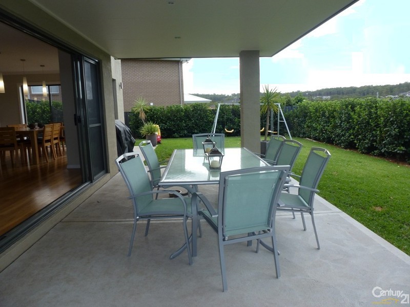 4 Emory Place, Cameron Park NSW 2285