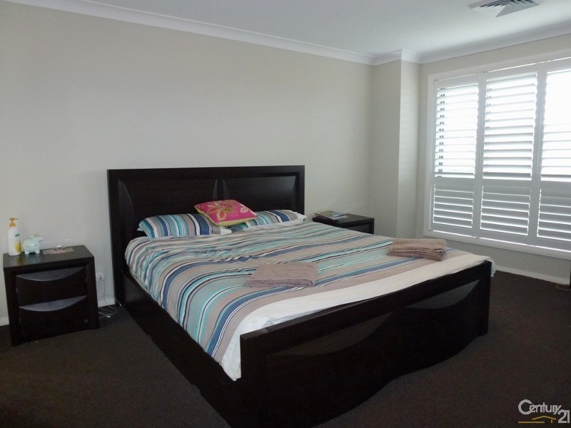 4 Emory Place, Cameron Park NSW 2285