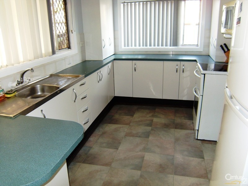 6 Garth, Edgeworth NSW 2285