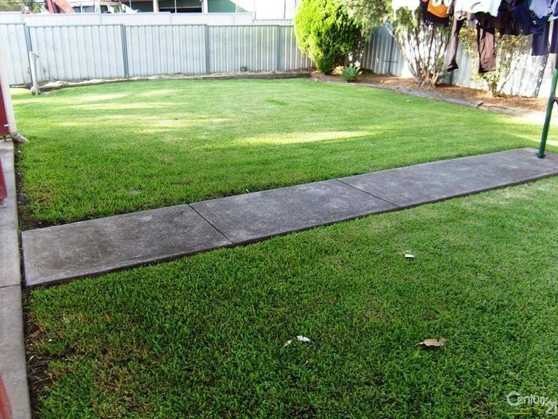 6 Garth, Edgeworth NSW 2285