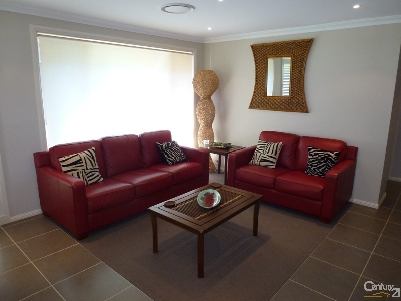 12 Konara Crescent, Fletcher NSW 2287