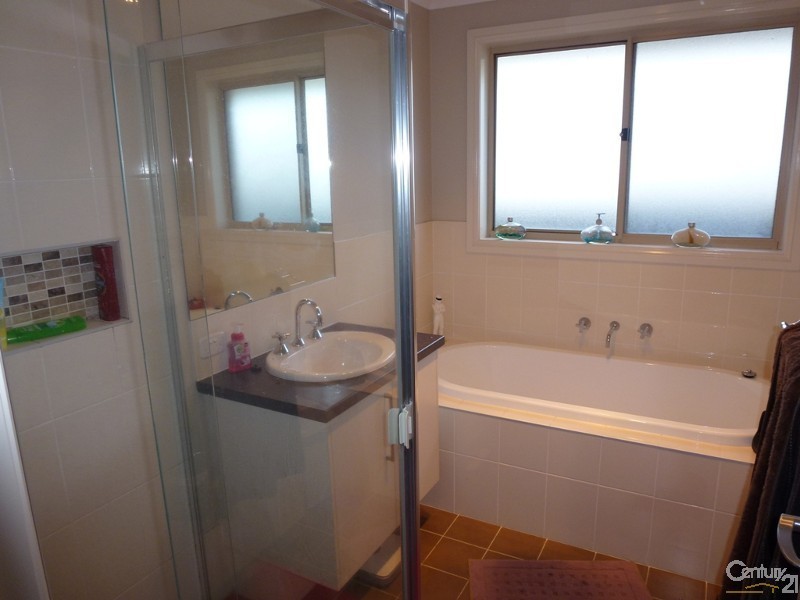 12 Konara Crescent, Fletcher NSW 2287