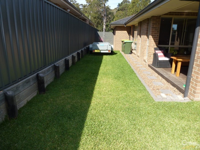 12 Konara Crescent, Fletcher NSW 2287