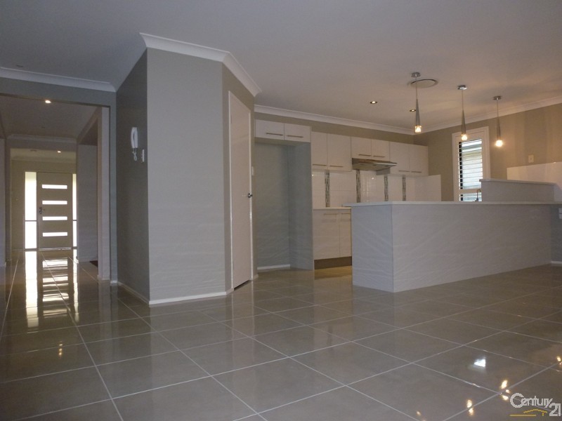 38 Calancra Avenue, Cameron Park NSW 2285