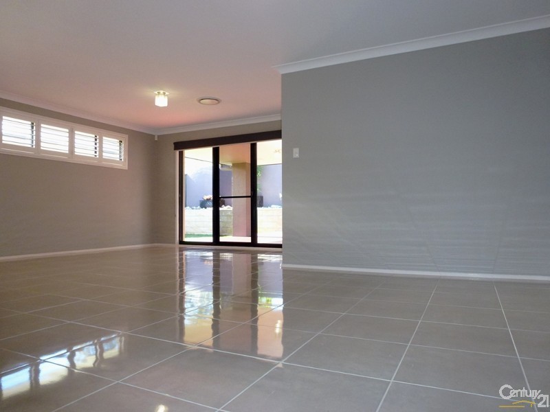 38 Calancra Avenue, Cameron Park NSW 2285