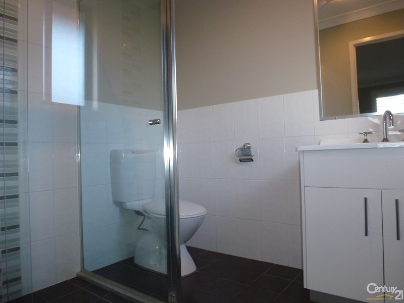 38 Calancra Avenue, Cameron Park NSW 2285