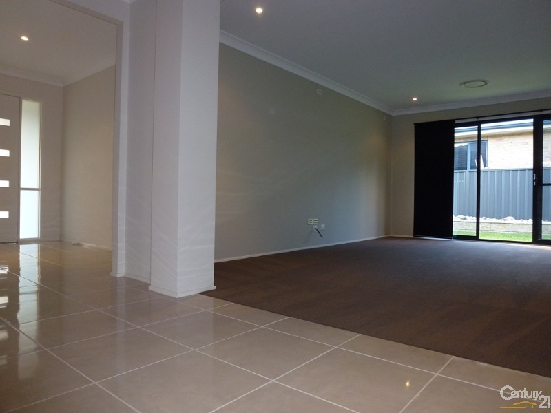 38 Calancra Avenue, Cameron Park NSW 2285