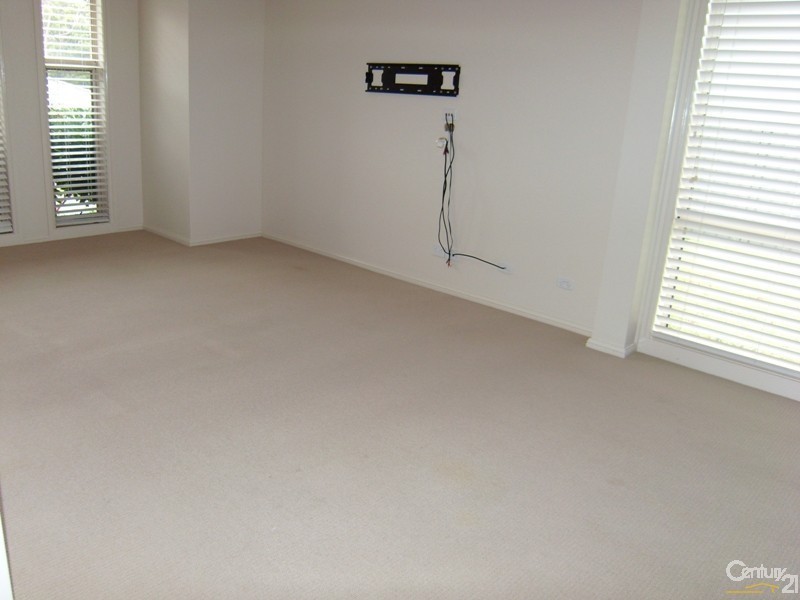 15 Graysynd Circuit, Cameron Park NSW 2285