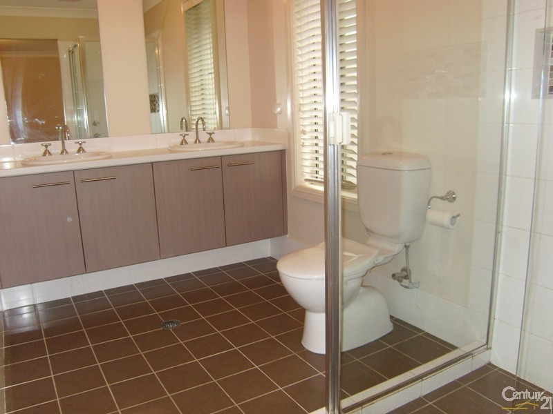 15 Graysynd Circuit, Cameron Park NSW 2285