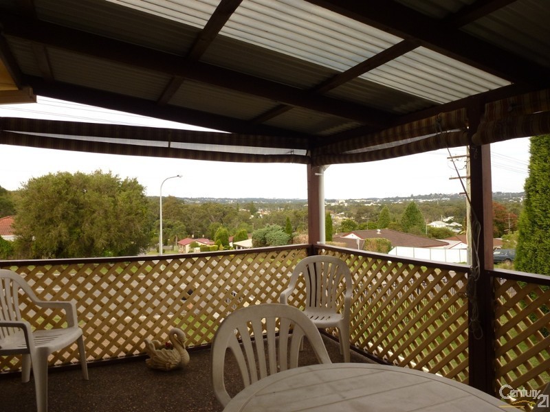 1 Murchison Avenue, Edgeworth NSW 2285