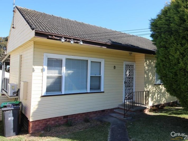 8 Jennings Street, Gateshead NSW 2290