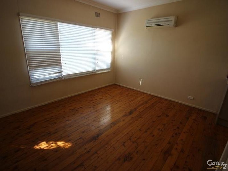 8 Jennings Street, Gateshead NSW 2290