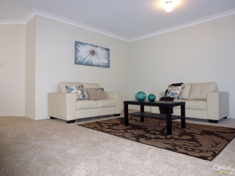 1 Cypress Close, Fletcher NSW 2287