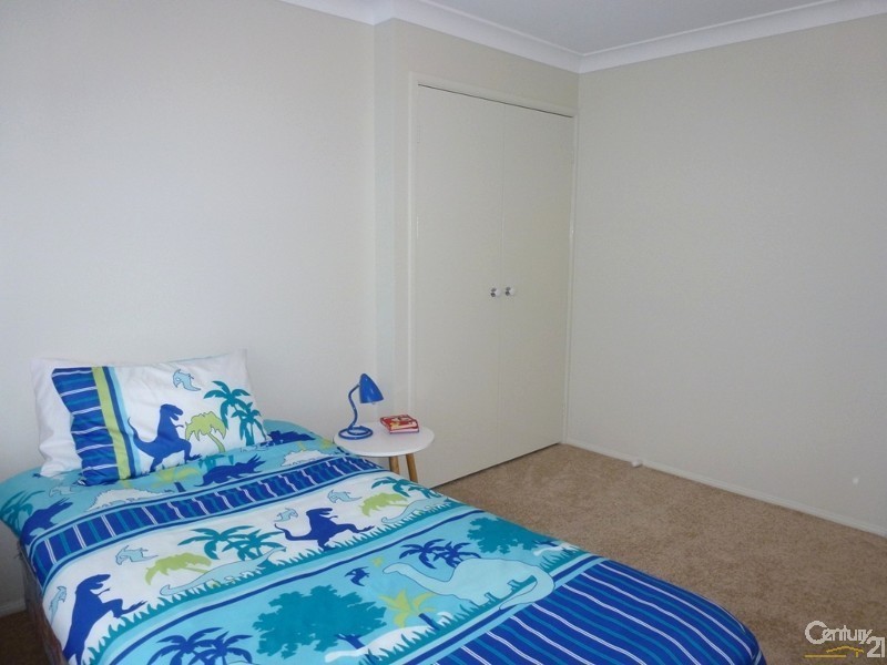1 Cypress Close, Fletcher NSW 2287