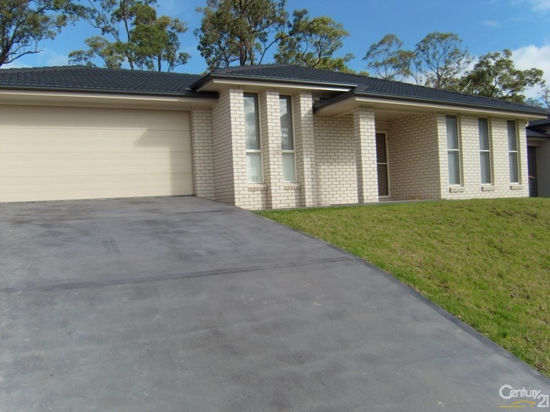 31 Tenyo Street, Cameron Park NSW 2285