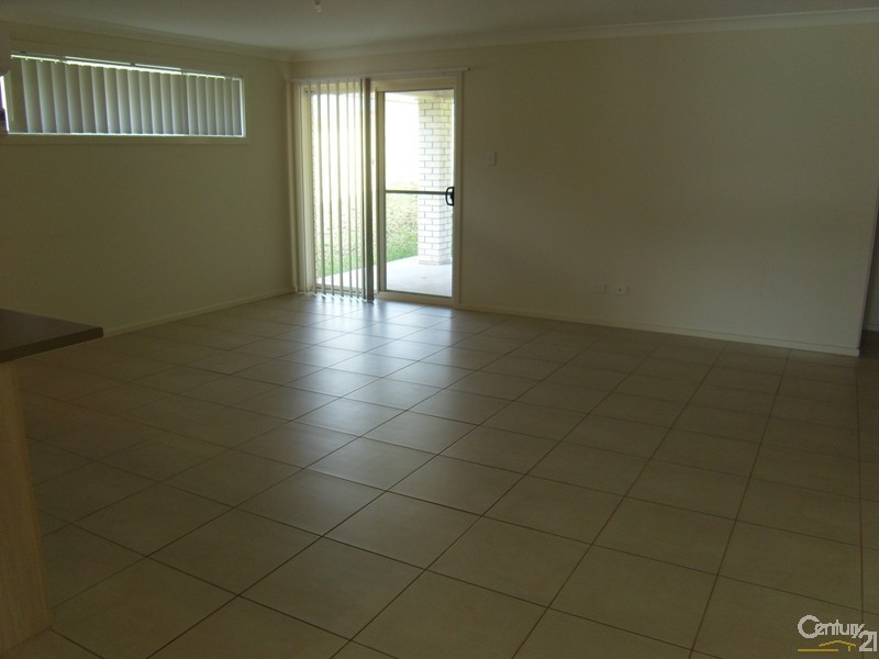 31 Tenyo Street, Cameron Park NSW 2285