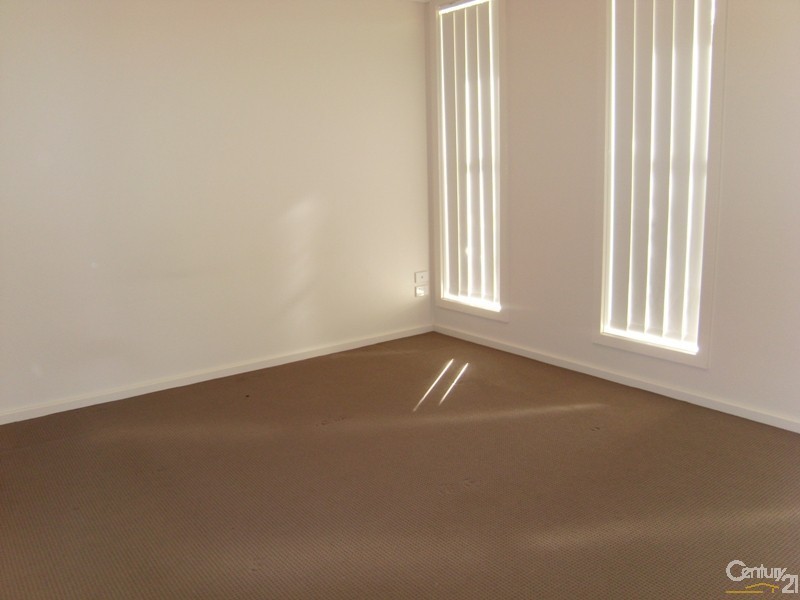 31 Tenyo Street, Cameron Park NSW 2285