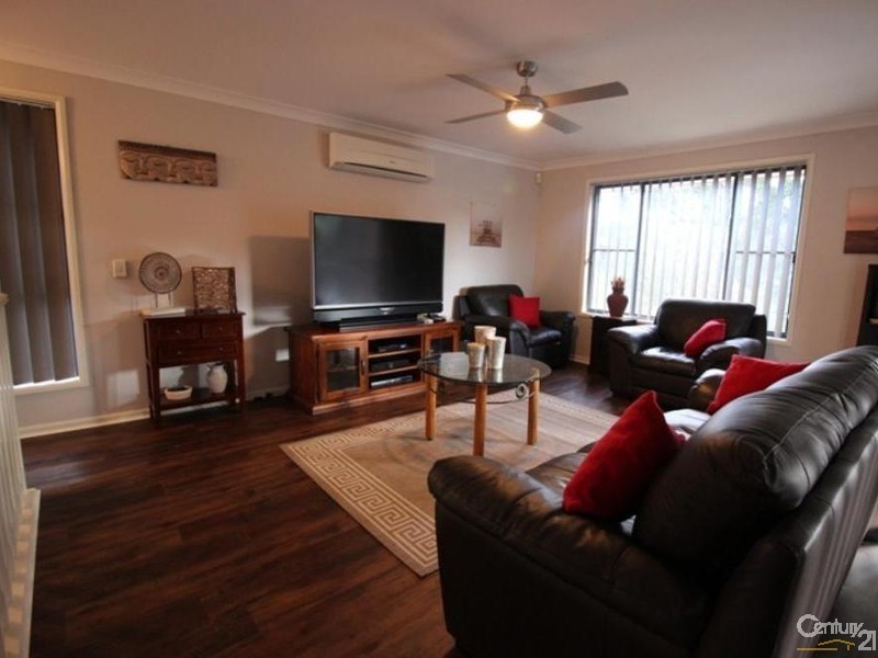 32 Ridgemont Avenue, Cameron Park NSW 2285