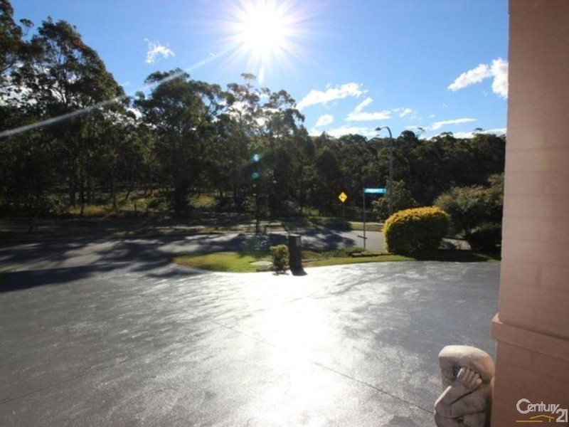 32 Ridgemont Avenue, Cameron Park NSW 2285