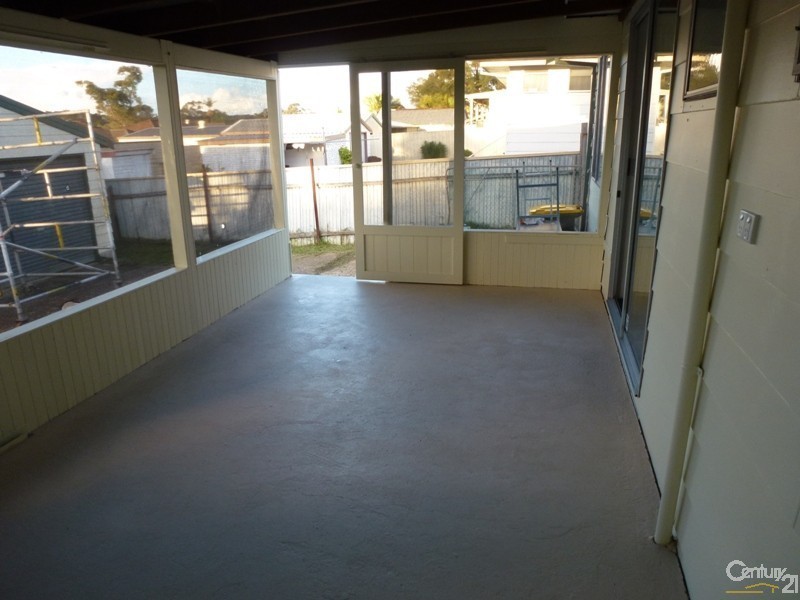 23 George Booth Drive, Edgeworth NSW 2285
