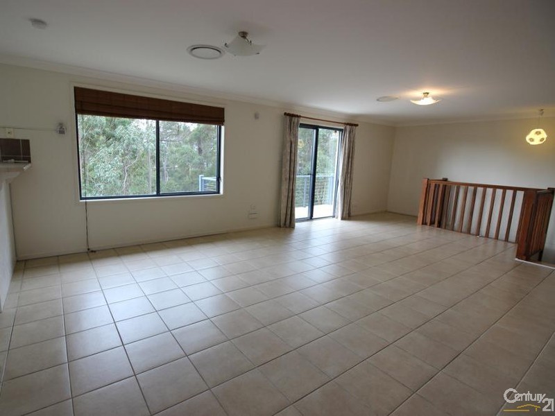 39 Araminta Chase, Cameron Park NSW 2285