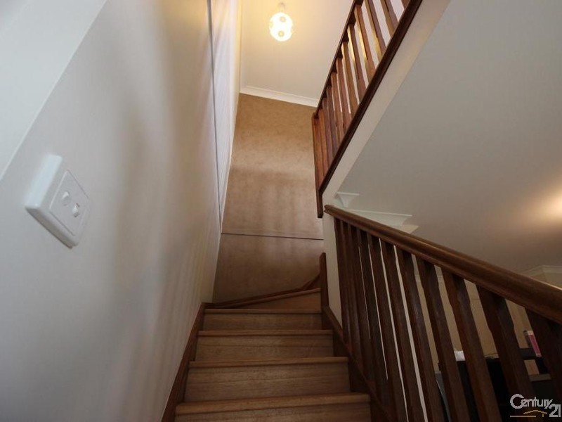 39 Araminta Chase, Cameron Park NSW 2285