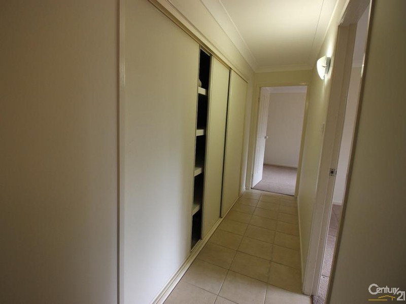 39 Araminta Chase, Cameron Park NSW 2285