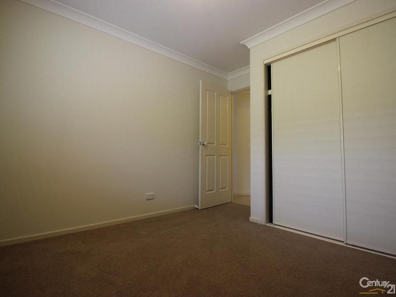 39 Araminta Chase, Cameron Park NSW 2285