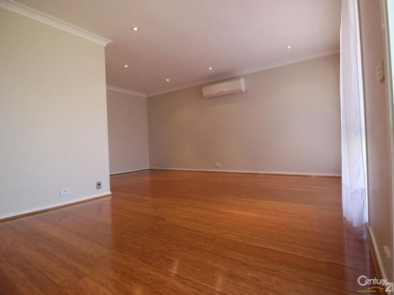 1 Peacock Court, Cameron Park NSW 2285