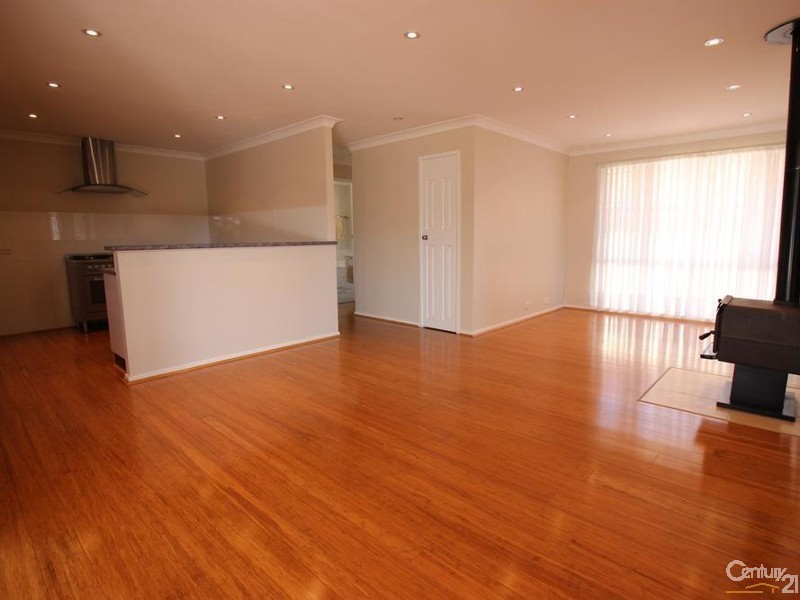 1 Peacock Court, Cameron Park NSW 2285