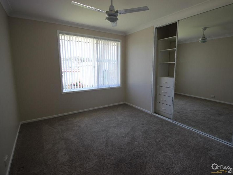 1 Peacock Court, Cameron Park NSW 2285