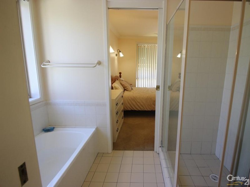 7 Alana Close, Cameron Park NSW 2285