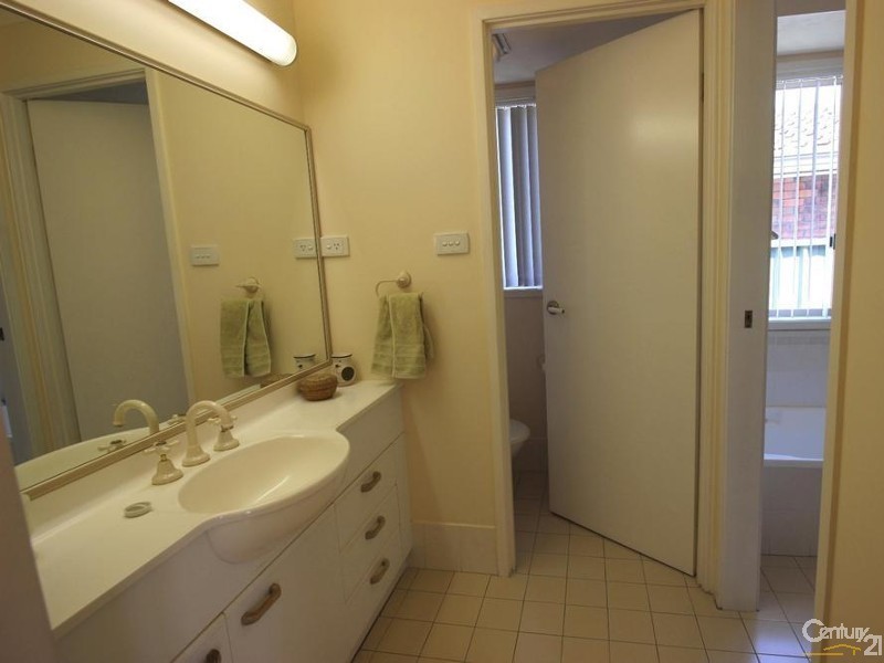 7 Alana Close, Cameron Park NSW 2285